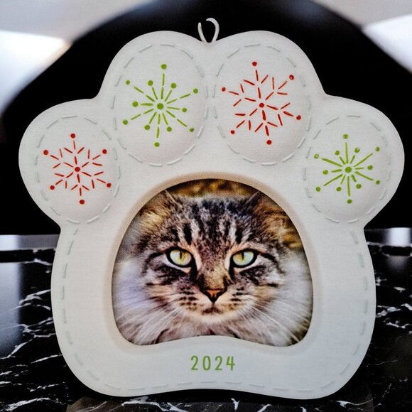 Hallmark Keepsake Ornament 2024 Pretty Kitty Photo Holder - Picture 4 of 14